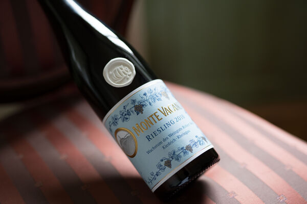 A milestone in the history of the Rheingau Riesling dry! 98/100 Points